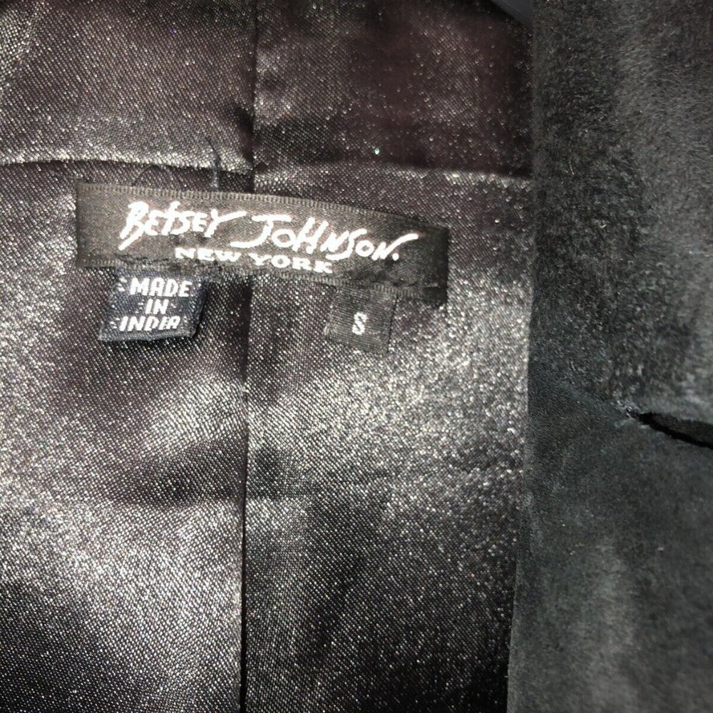 Gorgeous Betsey Johnson Suede Jacket Size Small - Picture 3 of 3